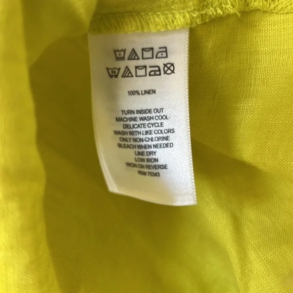 Tahari 100% linen Blouse - Picture 3 of 5